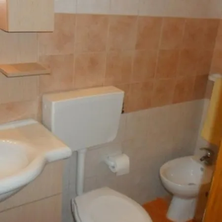 בית נופש Casa Vacanza Barbara אוג'נטו